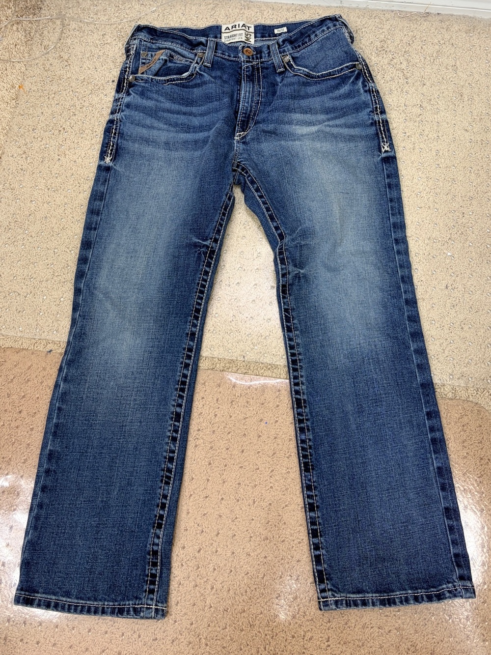 Ariat Men's M5 Blue Straight-Leg Jeans EUC 35/32